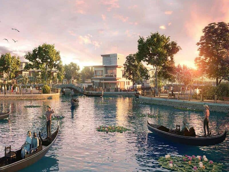10 VENICE 10. jpg