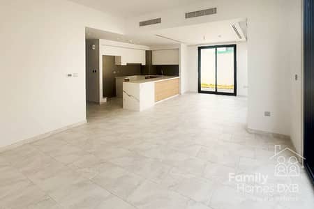 4 Bedroom Townhouse for Rent in Dubailand, Dubai - Spacious 4BR Townhouse | La Rosa 2 | Corner Unit
