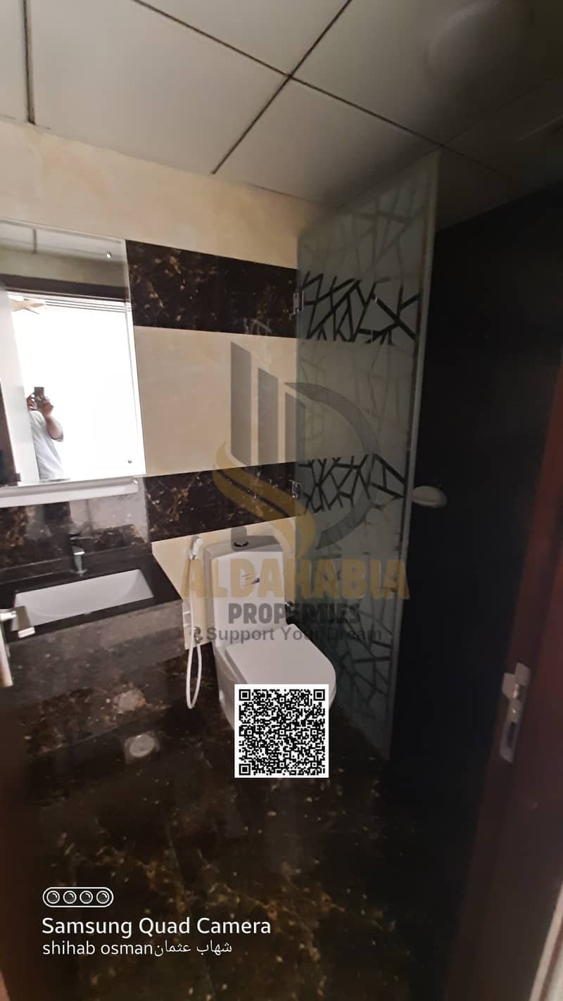 6 a9262c4d-b2d5-4ae8-bba1-1b4391a46dca. jpg