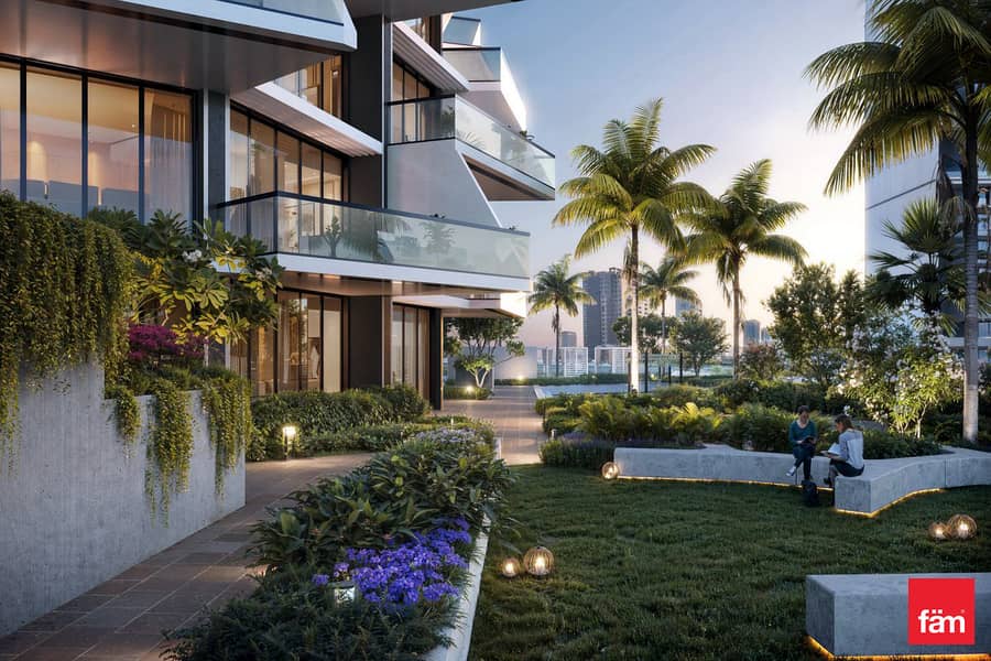 Spacious 1BR with Private Pool | Middle Floor Spacious 1BR with Private Pool | Middle Floor