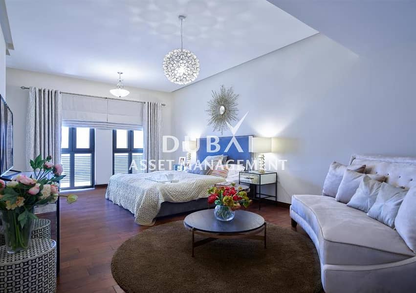 9 MAK - Bedroom. jpg