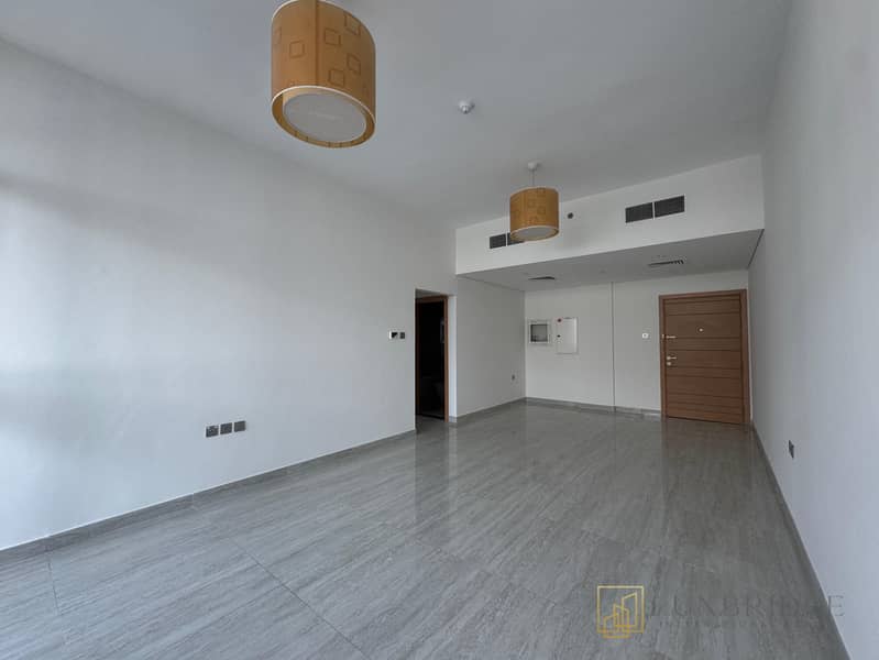 位于阿尔扬街区，中央大厦，中央大厦 A 座 2 卧室的公寓 90000 AED - 12258556