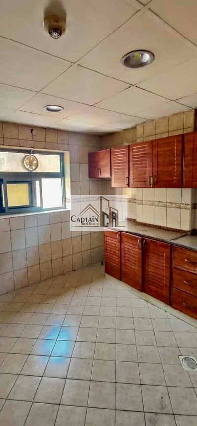 شقة 1 غرفة نوم للايجار في تجارية مويلح، الشارقة - 02b8381c-d9e0-4558-8376-289709fcbf07. jpg