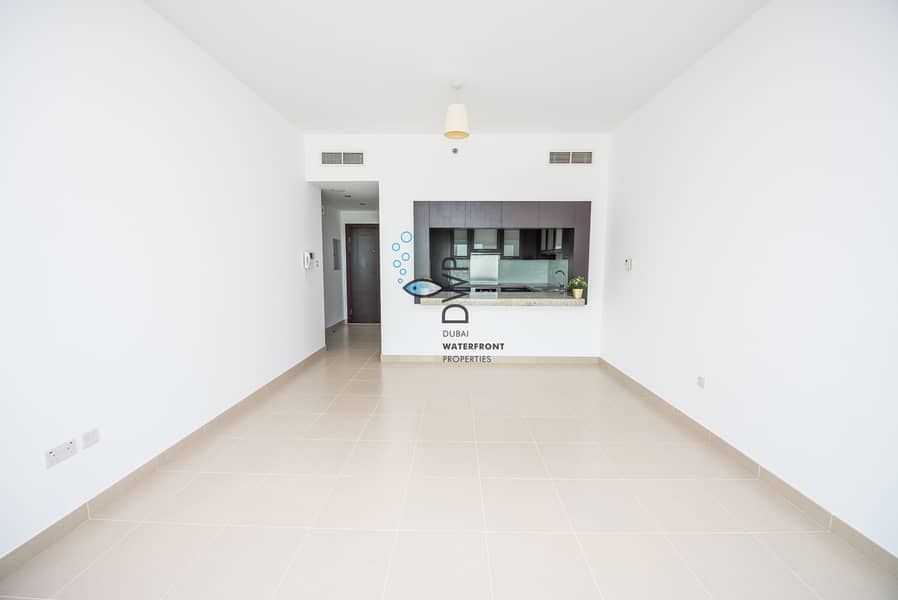 2 Genuine Listing! Stunning Large 1BR Apartment