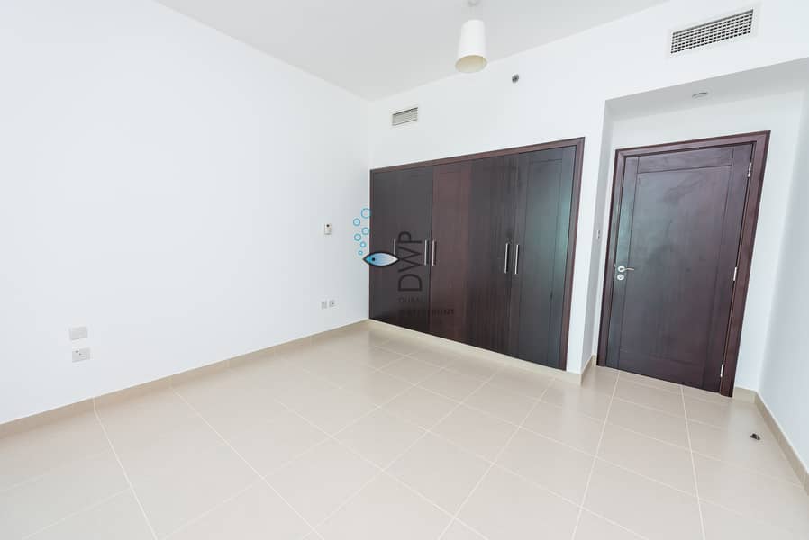 3 Genuine Listing! Stunning Large 1BR Apartment