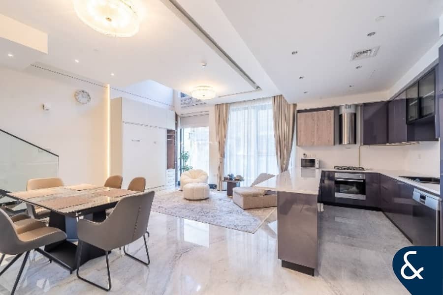 | Duplex | Luxury Living | Rare Layout |