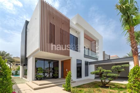 4 Bedroom Villa for Sale in Jumeirah Park, Dubai - Stunning Custom Villa | Double Height Ceilings