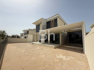 4 Bedroom Villa for Sale in Tilal Al Ghaf, Dubai - Closed Kitchen | Park views | Marble Upgrades