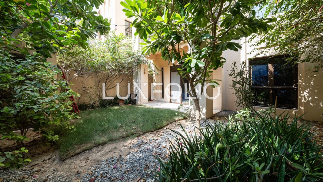 Unfurnished | Private Garden | Chiller Free