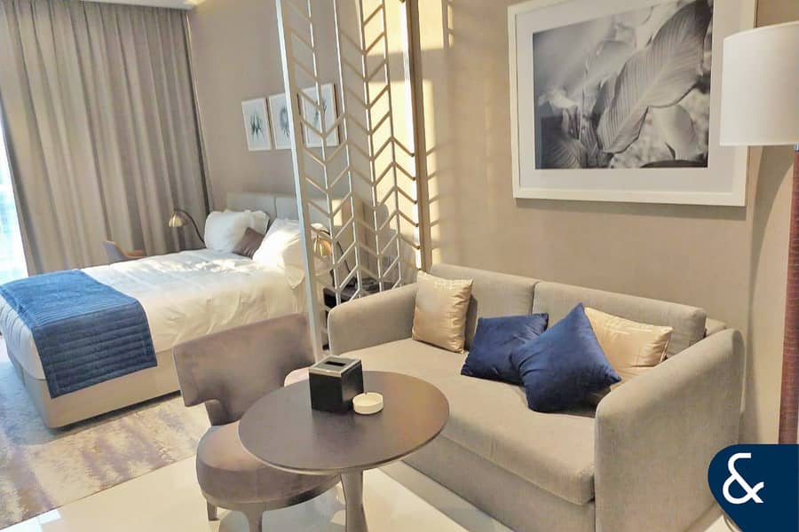 Modern | Studio | Downtown Canal Views