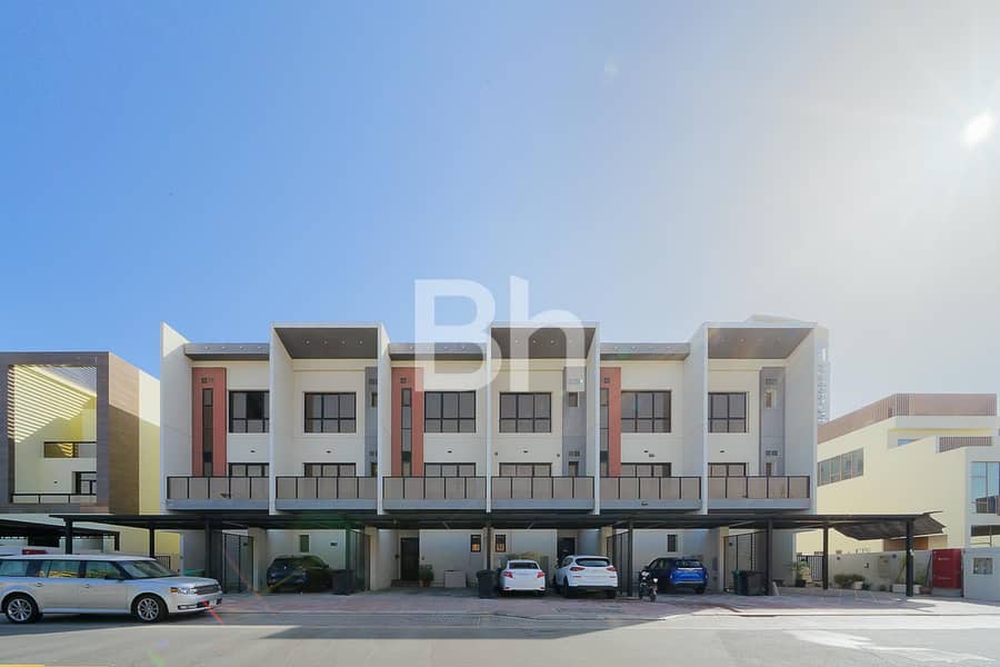 位于朱美拉三角小镇(JVT),JVT第1区,1A区 4 卧室的联排别墅 27000000 AED - 12261846 位于朱美拉三角小镇(JVT),JVT第1区,1A区 4 卧室的联排别墅 27000000 AED - 12261846