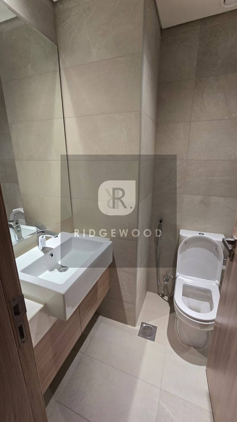 5 Ridgewood Real Estate (8). jpeg