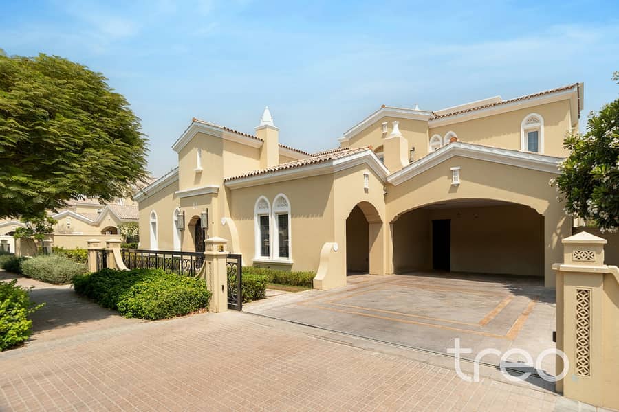 Polo Homes Mansion | Private Pool