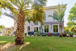 EXCLUSIVE 5 BR+Study Custom-Built | Good Location