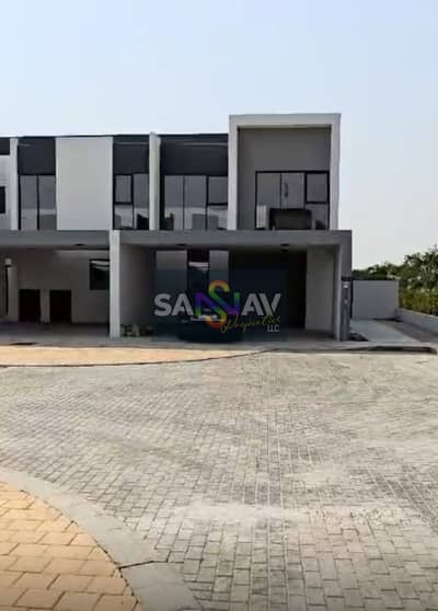 4 Bedroom Townhouse for Rent in Dubailand, Dubai - bb492c75-ee39-4e06-83ef-7f6bc1b8e094. jpeg
