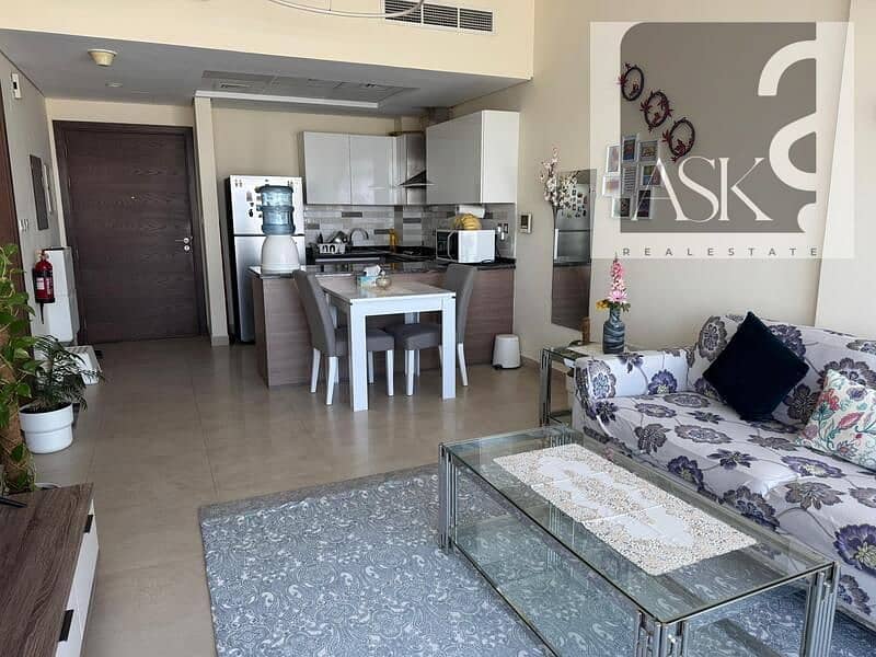位于阿尔弗雷德街区，阿齐兹萨米亚公寓大楼 1 卧室的公寓 800000 AED - 12265928