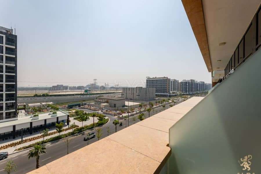 Vacant | Prime Location| Boulevard View