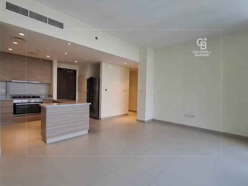 Vacant | Pool and Park View | Unfurnished