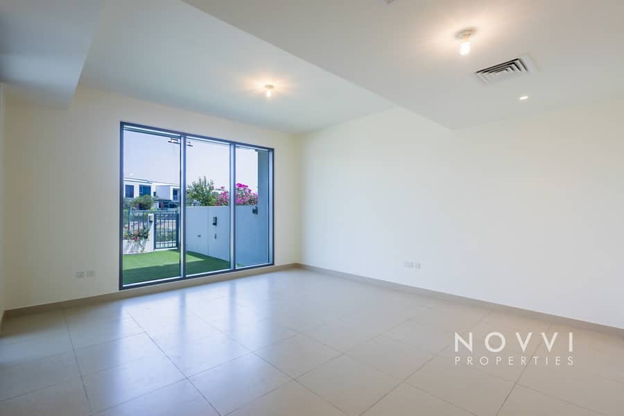 位于迪拜山庄,枫叶社区,枫叶3区 3 卧室的联排别墅 260000 AED - 12266526 位于迪拜山庄,枫叶社区,枫叶3区 3 卧室的联排别墅 260000 AED - 12266526