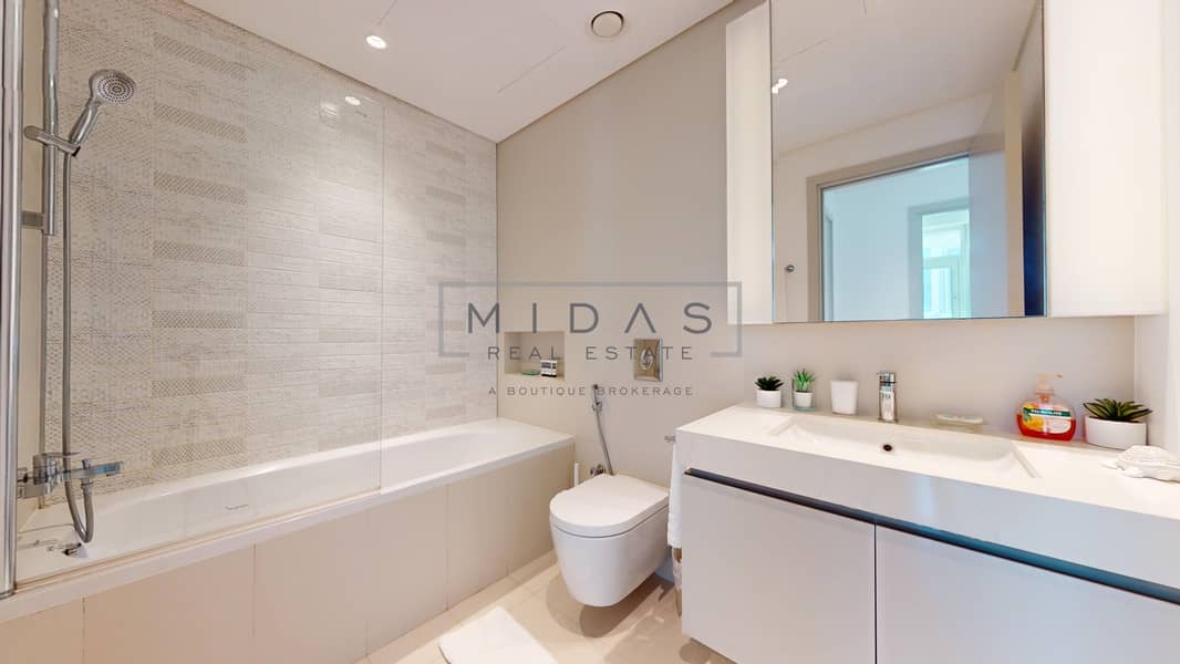 9 MIDAS-REAL-ESTATE-Sunrise-Bay-Podium-Tower-1-Emaar-Beachfront-07182025_134952. jpg