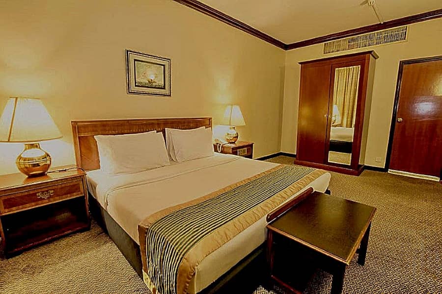 4 Premium King Room. JPG