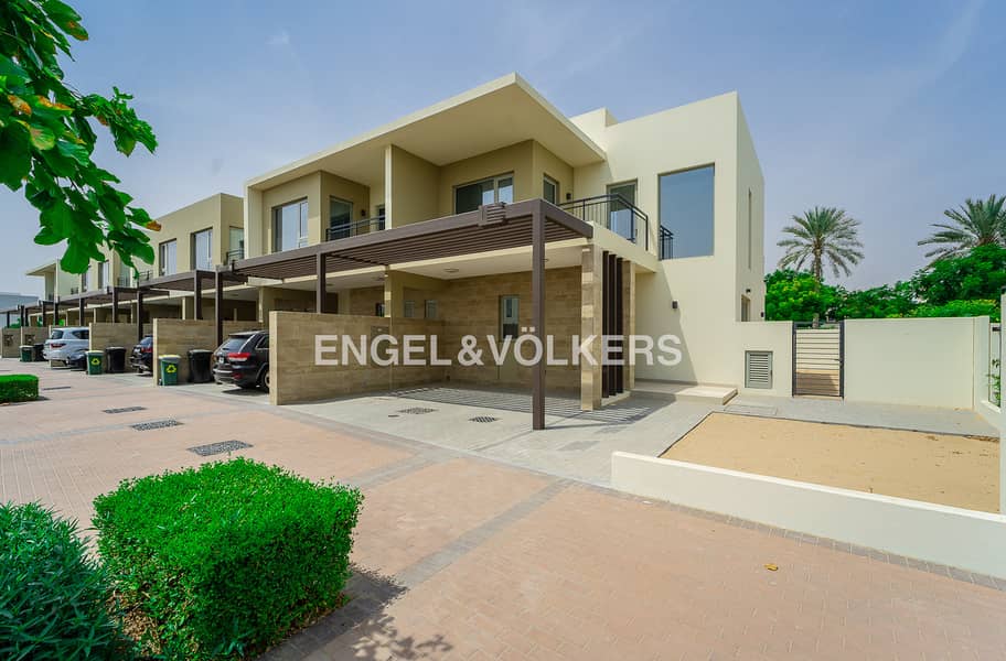 Corner Unit | Next to Pool | Landscaped Plot
