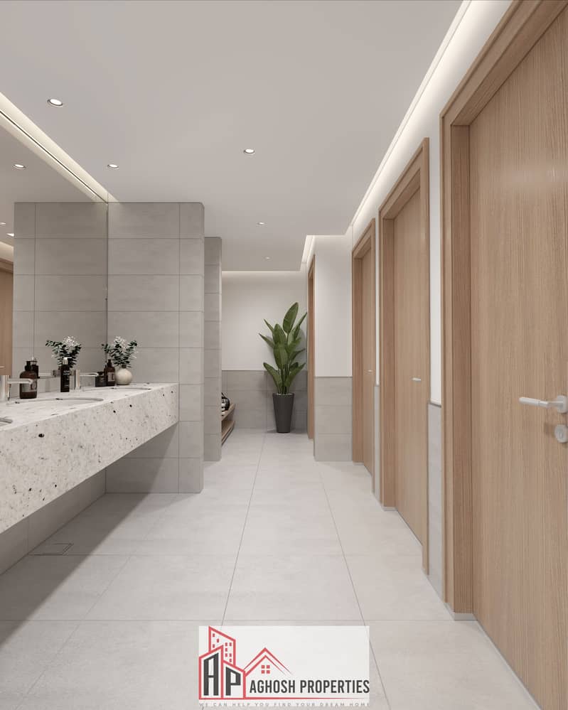 5 CHANGEROOM- (1). jpg
