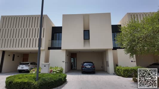 فیلا 4 غرف نوم للايجار في الزوراء، عجمان - DJI_20250718113323_0422_D. JPG