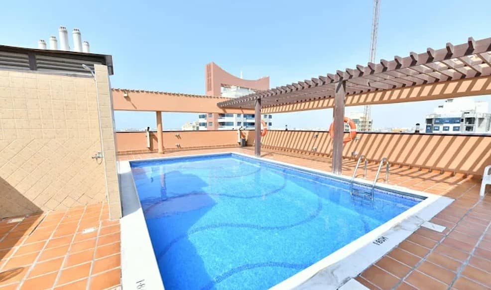 20 SWIMMING POOL 3. jpg