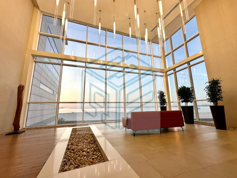 14 lobby image01. jpg