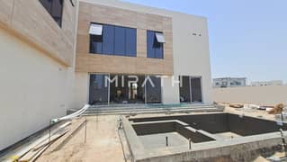 BRAND NEW LUXURY VILLA WITH POOL | CALM COMMUNITY
