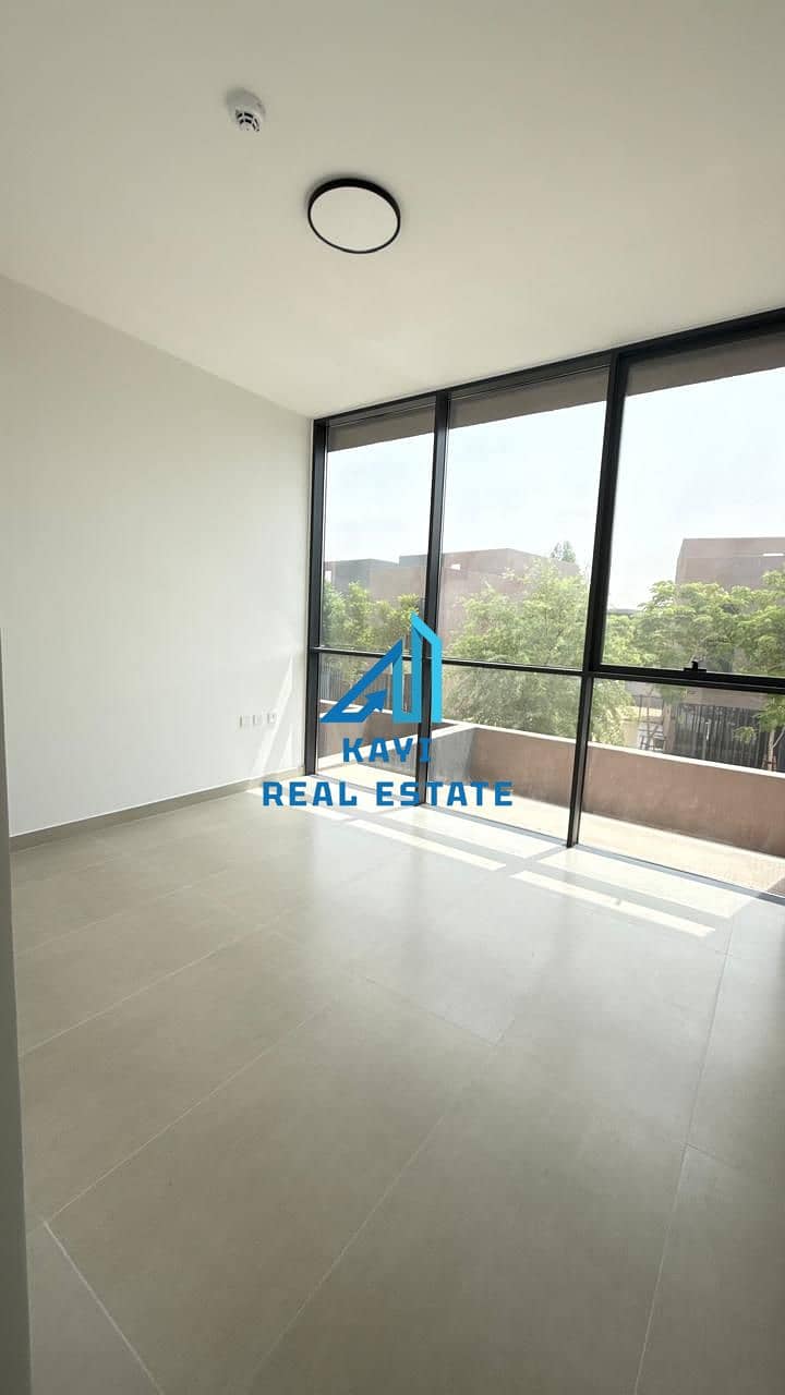 10 kayamsr4bhk15. jpeg
