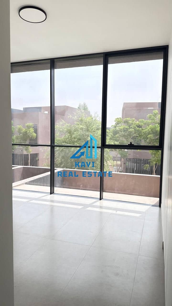 12 kayamsr4bhk14. jpeg