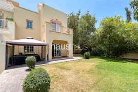 فیلا في الينابيع 5،الينابيع 3 غرف 265000 درهم - 12272458