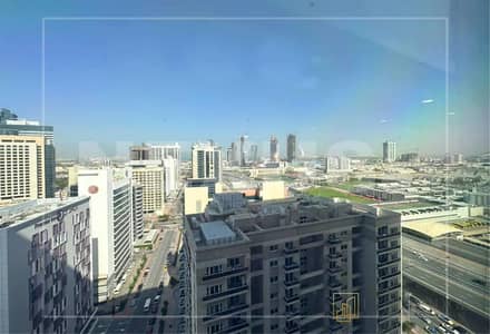 مکتب  للايجار في برشا هايتس (تيكوم)، دبي - مکتب في برج ذا ون،برشا هايتس (تيكوم) 350000 درهم - 12272590