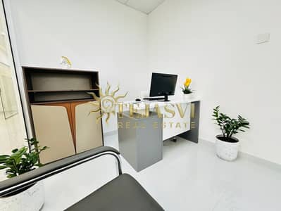 مکتب  للايجار في ديرة، دبي - 222d7b9c-e608-4d04-b773-3bdd61f55f18. jpg