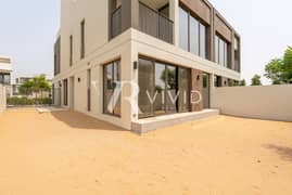 Big Plot | Open Kitchen | Next to Pool and Park