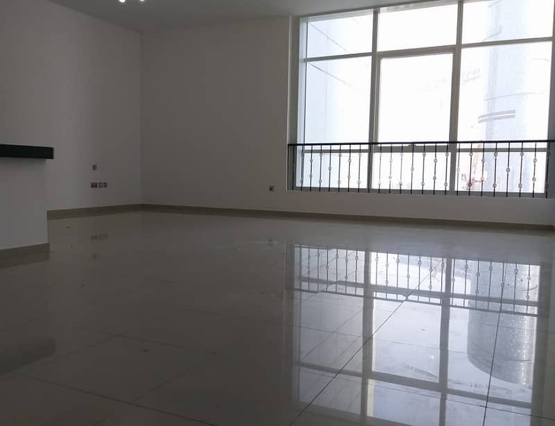 Get The Huge Studio in Hydra For 49K ! Get The Huge Studio in Hydra For 49K !