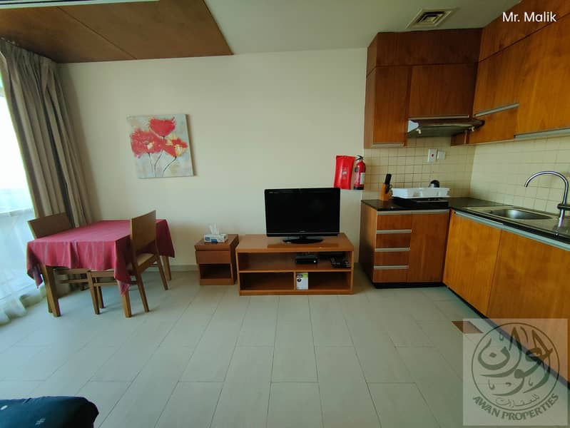3 Studio 03 Series (2). jpg
