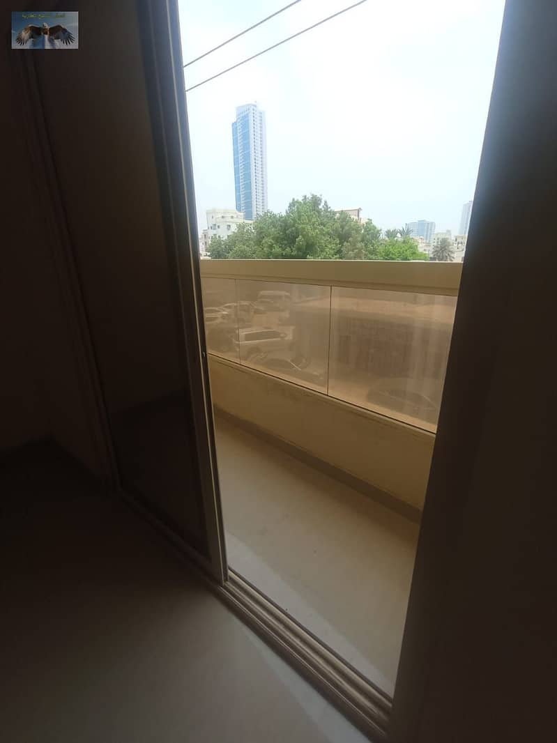 4 5edd157e-eb42-49a1-bbb7-6a6ab51b9a82. jpg