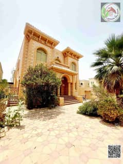 فرصة لا تُفوّت! فيلا مفروشة بالكامل للإيجار في الروضه – عجمان تفاصيل الفيلا: الموقع: الروضه ، عجمان – موقع مميز وهادئ بالقرب من جميع الخدمات ٥ غرف نوم ماستر – كل غرفة بحمام خاص لراحة وخصوصية تامة مجلس واسع + صالة فخمة – مفروشان بأثاث راقٍ وحديث مطبخ مجهز