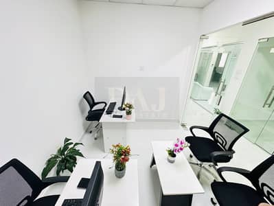 مکتب  للايجار في ديرة، دبي - a7ce8224-3014-48d3-b4bc-a71ca990e825. jpg