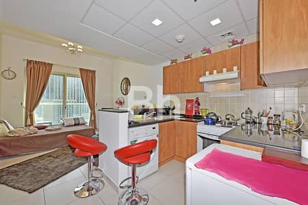 Studio for Rent in Dubai Marina, Dubai - Fully Furnished | Well maintained | Negotiable