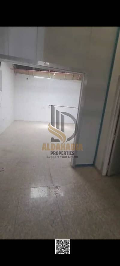 Warehouse for Rent in Al Jurf, Ajman - 0a261800-3c3b-42df-947a-f945f1571887. jpeg