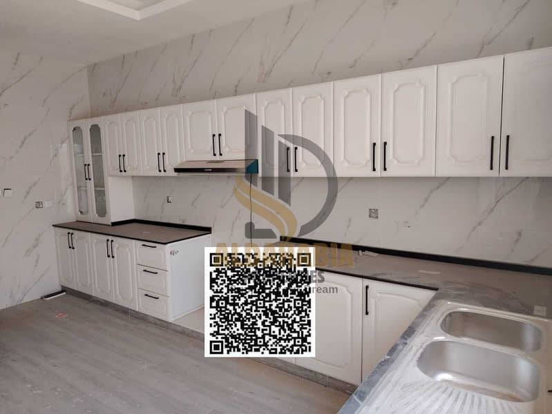 4 5080abb7-cf8a-4236-8892-ee307cae0075. jpg