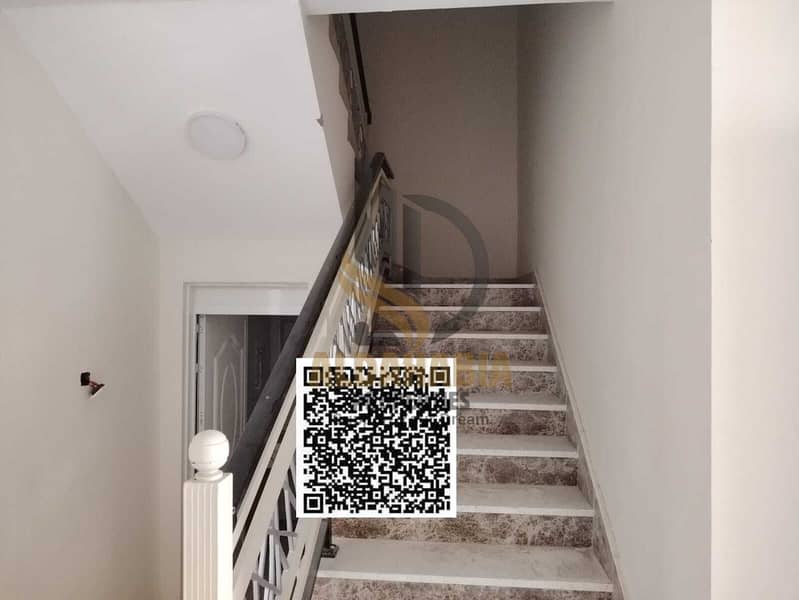 11 f8e002bd-bd41-4be9-93dd-ed832c6da521. jpg