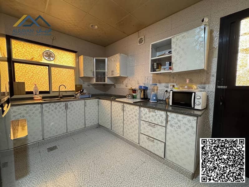 11 14ef93ad-53de-4178-b489-d6fd4ab4e7bf. jpg