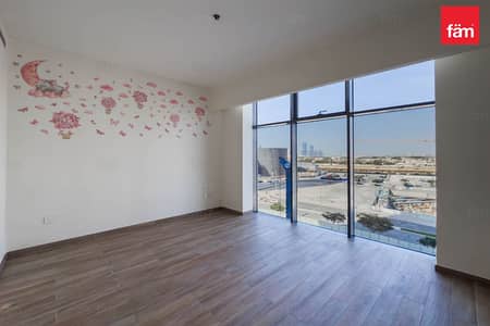 3 Bedroom Apartment for Sale in Downtown Dubai, Dubai - Corner Unit | Multiple Options | 3 BR with Maid