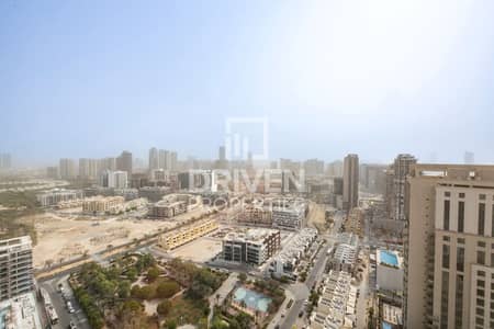 Studio for Rent in Jumeirah Village Circle (JVC), Dubai - Bills Inclusive | High Floor | Burj Al Arab View