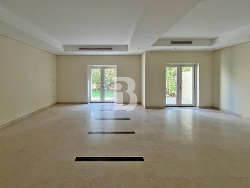 تاون هاوس في قرطاج،الفرجان 3 غرف 235000 درهم - 12281564